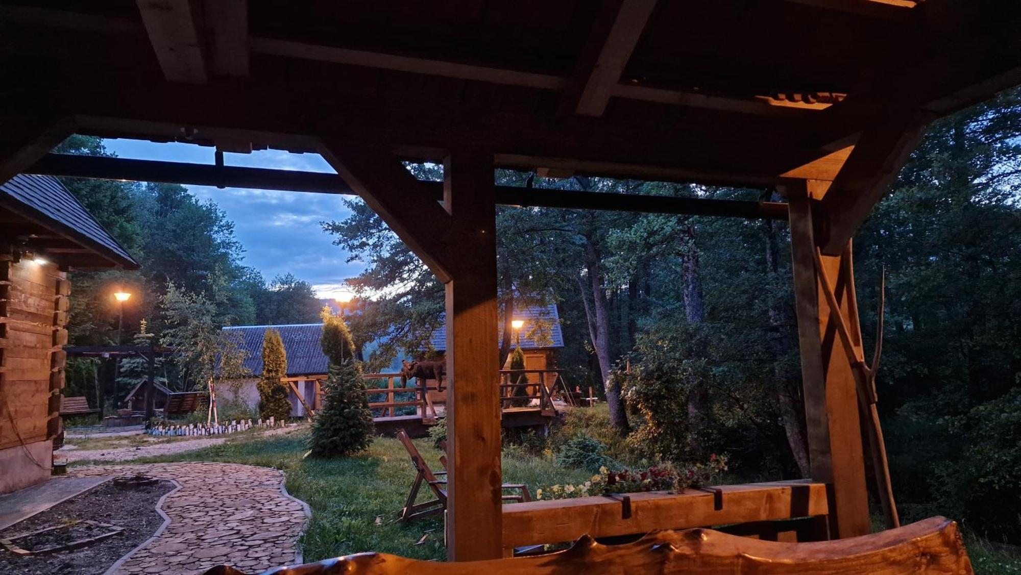 Vrelo Koreničko Vodenica Vrelo Chalets חדר תמונה