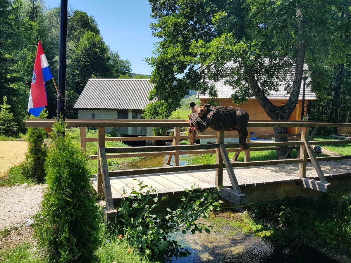 Vrelo Koreničko Vodenica Vrelo Chalets מראה חיצוני תמונה